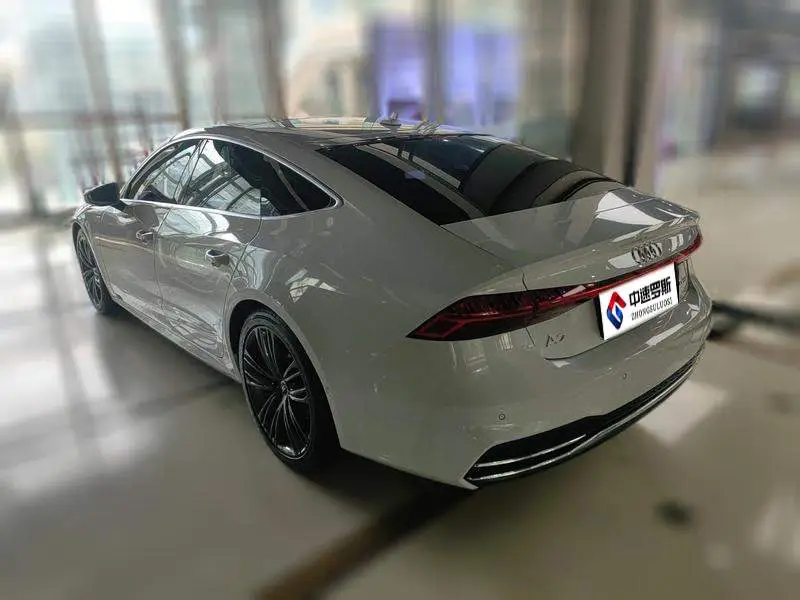 Audi A7 2022 45 TFSI Premium Edition — 3