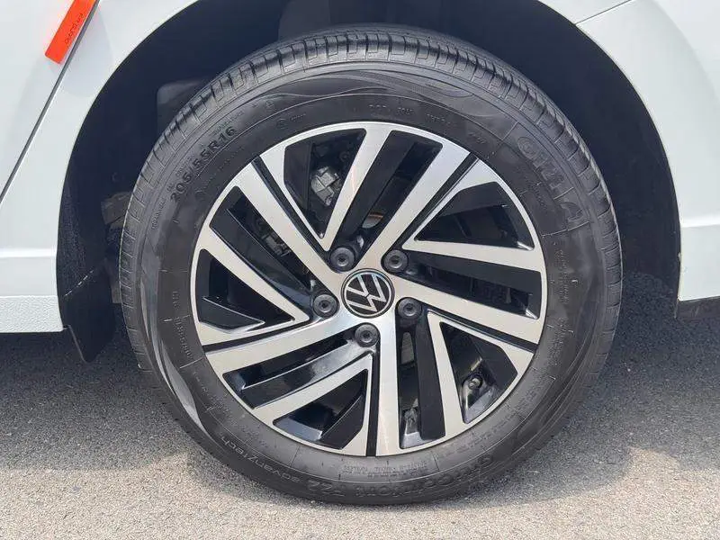 Lavida 2024 1.5L Automatic 5 Million Edition — 9