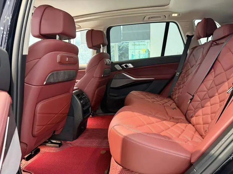 BMW X5 2025 xDrive 30Li M Sport Night Package — 19