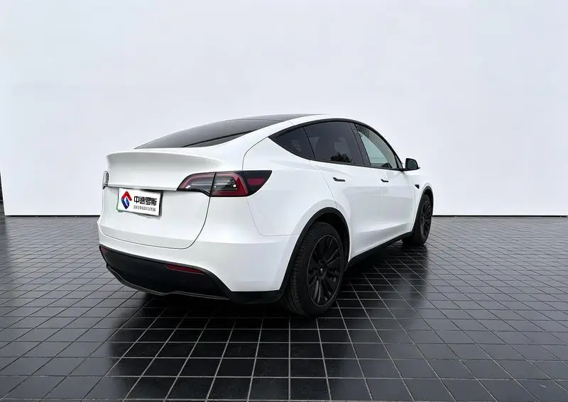 Model Y 2022 facelifted rear-wheel drive version — 7