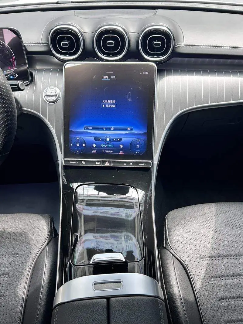 Mercedes-Benz C-Class 2022 C 200 L Sport — 13