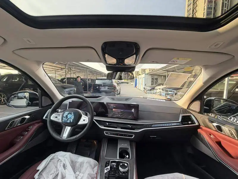 BMW X5 2026 xDrive 40Li M Sport Night Package — 17