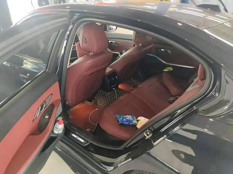 BMW 3 Series 2023 325Li M Sport Night Edition — 5