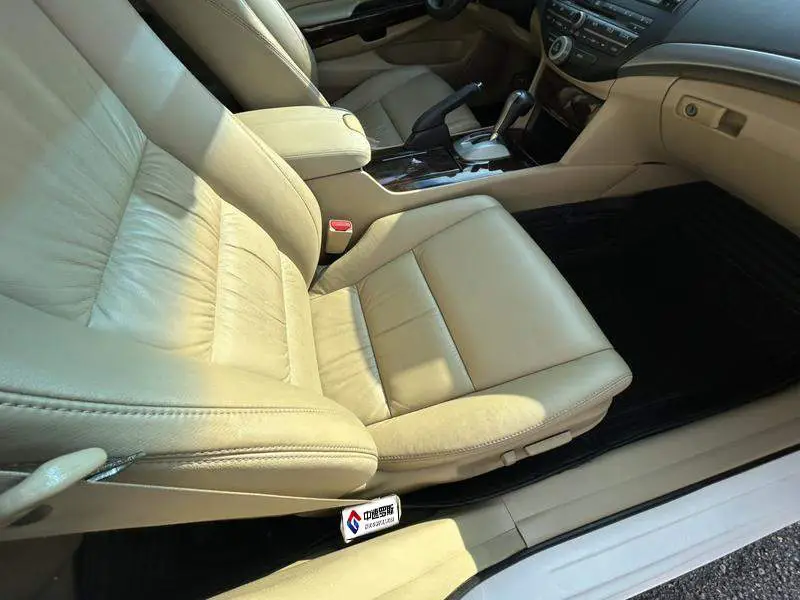 Accord 2010 2.0L EX — 13