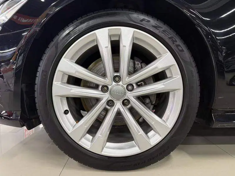 Audi A6L 2018 30th Anniversary Model 35 TFSI Fashion Model — 10