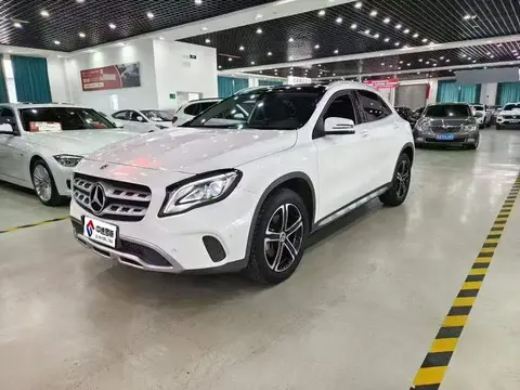 Mercedes-Benz GLA 2018 GLA 200 Fashion Edition