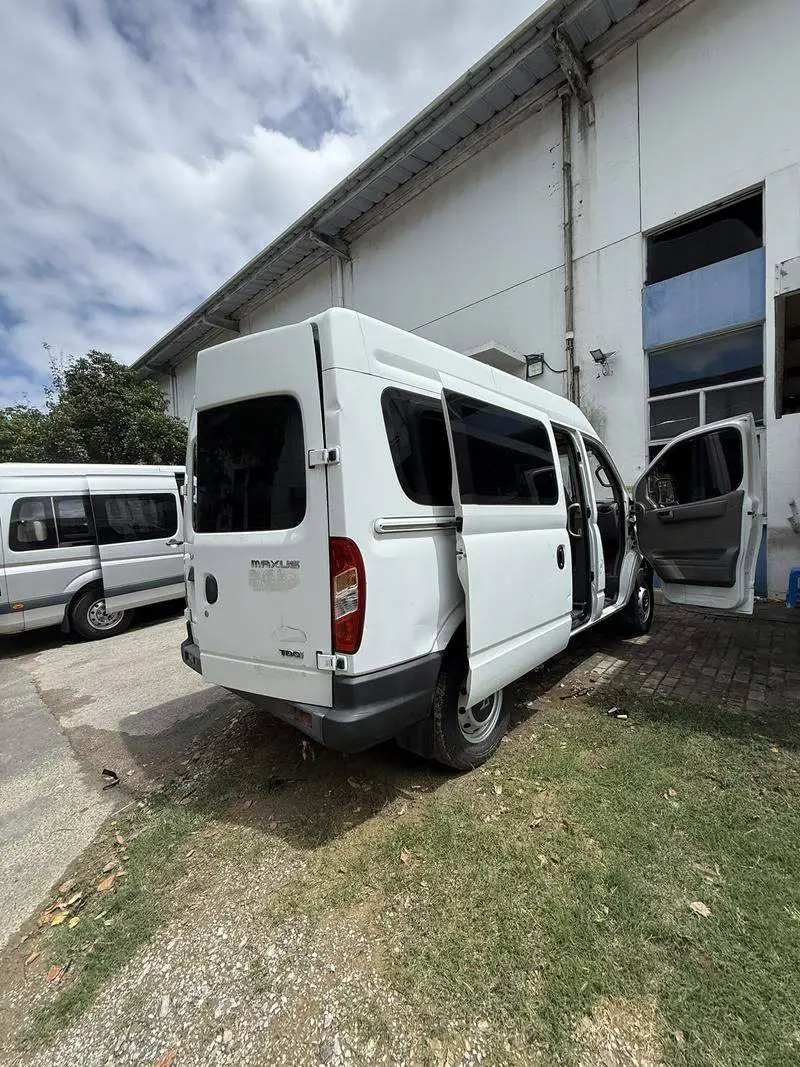 Xintu V80 2014 2.5T Commercial Travel Short Axis Mid-Top — 6