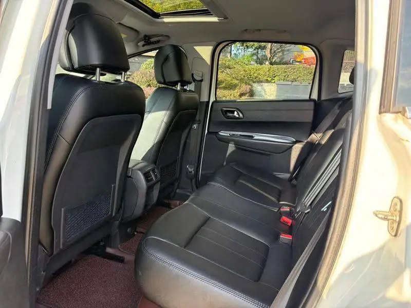 Peugeot 3008 2016 1.6THP Automatic Premium Edition — 16