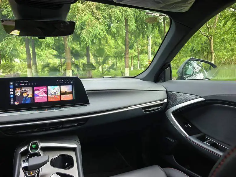MG7 2023 2.0T Automatic Beauty Hunter Premium Edition — 11