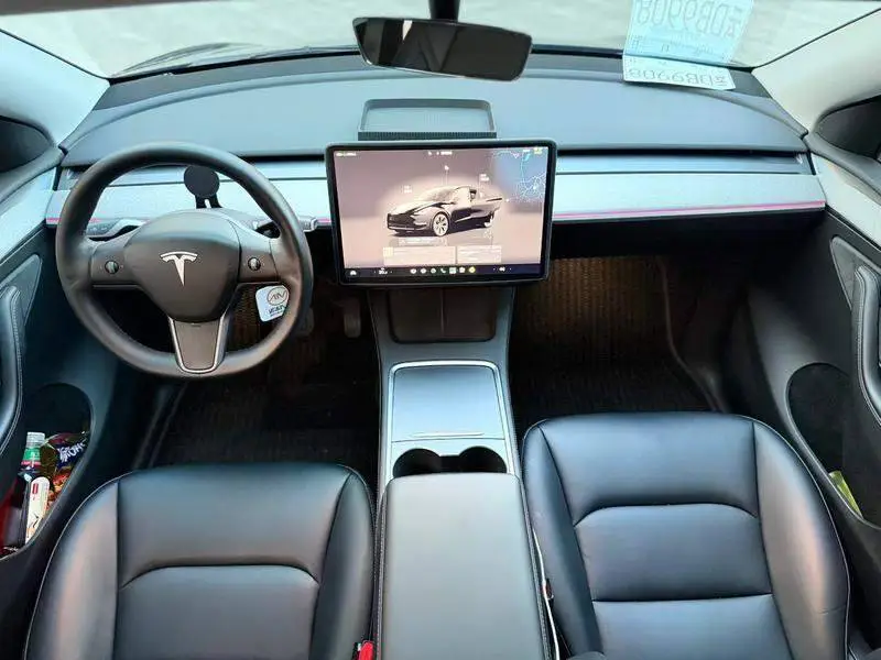 Model Y 2024 rear-wheel drive version — 8