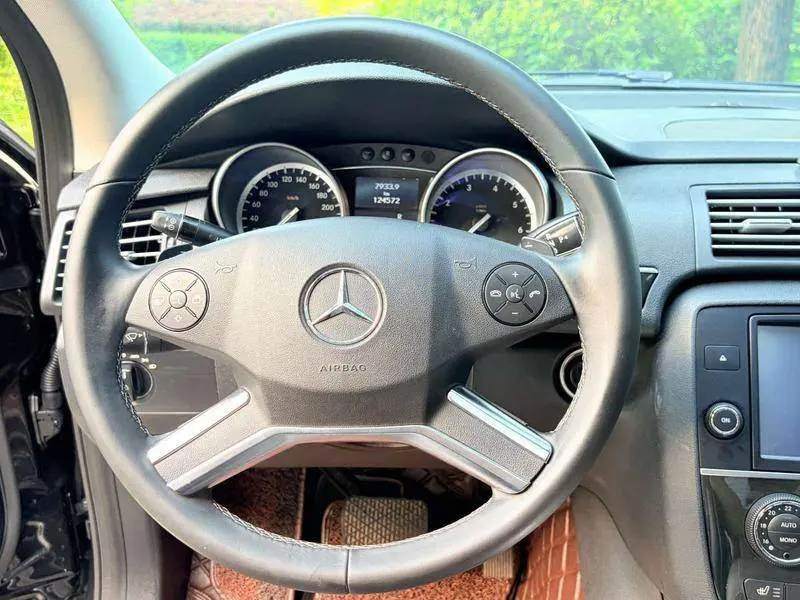 Mercedes-Benz R-Class 2017 R 320 4MATIC Business Edition — 12