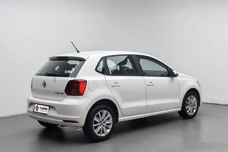 Polo 2014 1.6L Automatic Comfort Edition — 4
