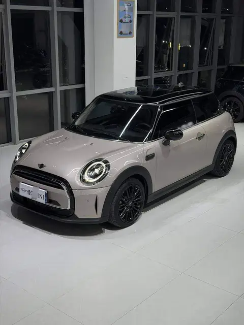 MINI 2022 facelift 1.5T COOPER Artist