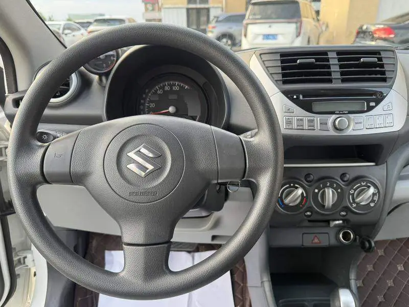 Alto 2013 1.0L Automatic Luxury Model — 8