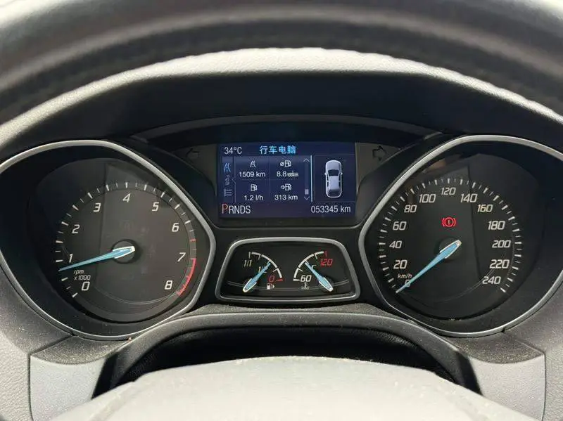 Fox 2012 Hatchback 2.0L Automatic Luxury Sports — 9