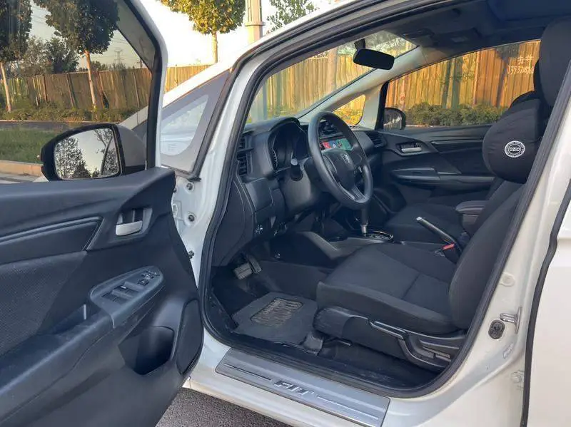 Fit 2016 1.5L LX CVT Comfort Edition — 8
