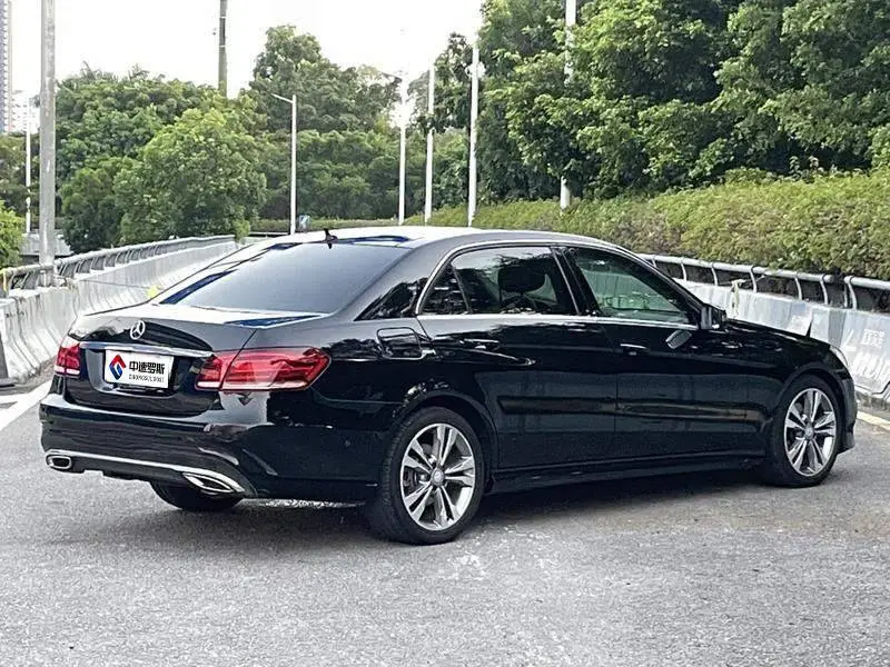 Mercedes-Benz E-Class 2015 E 260 L Sports Fashion Edition — 5