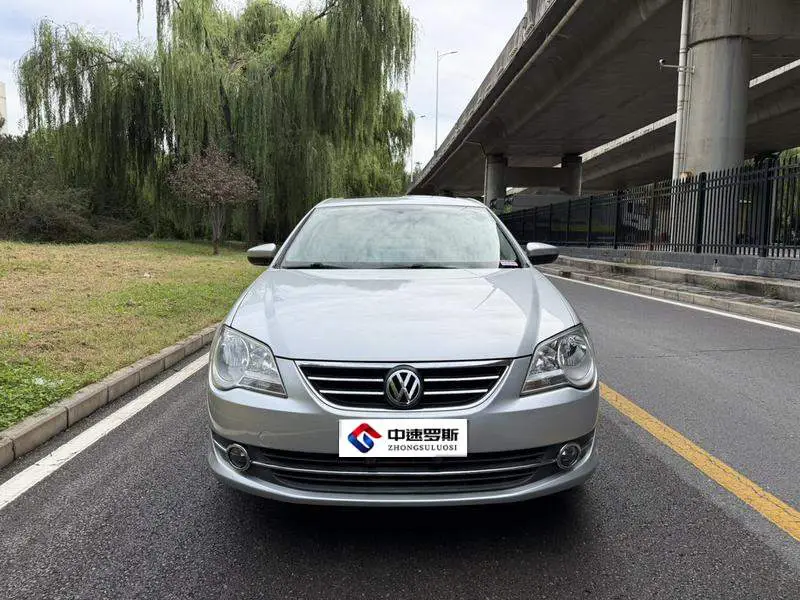 Bora 2011 1.6L Automatic Comfort — 2