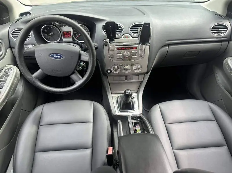 Fox 2009 Hatchback 1.8L Manual Comfort Edition — 8