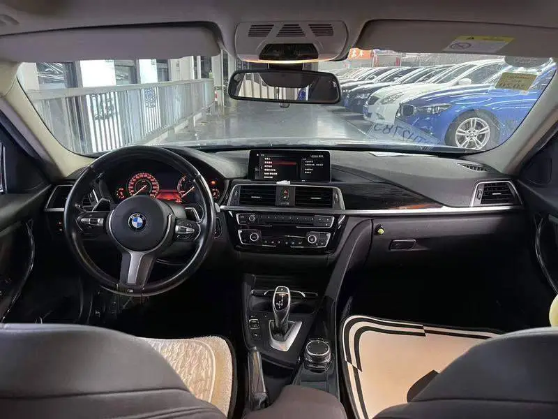 BMW 3 Series 2018 320Li Leading M Sport Package — 7