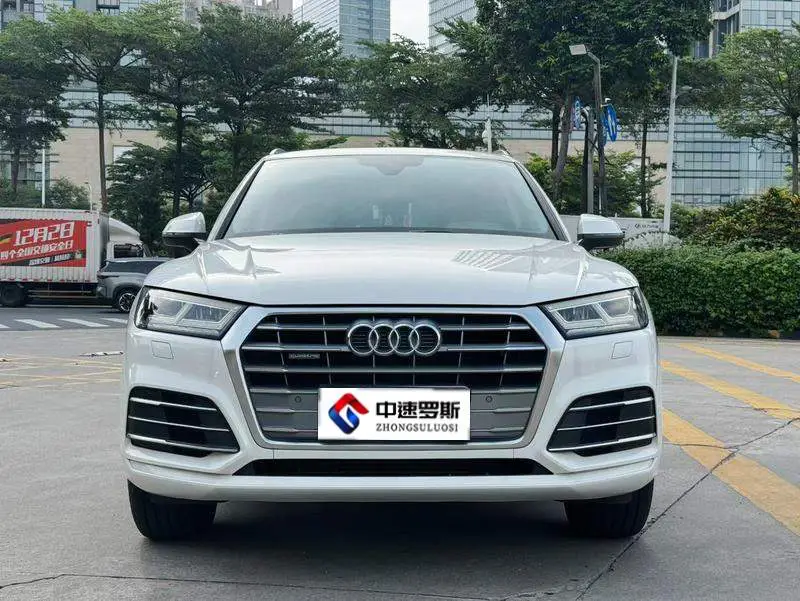 Audi Q5L 2018 45 TFSI Exclusive Fashion National VI — 2