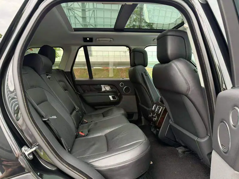 Range Rover 2022 3.0 L6 360PS Legend Edition — 11