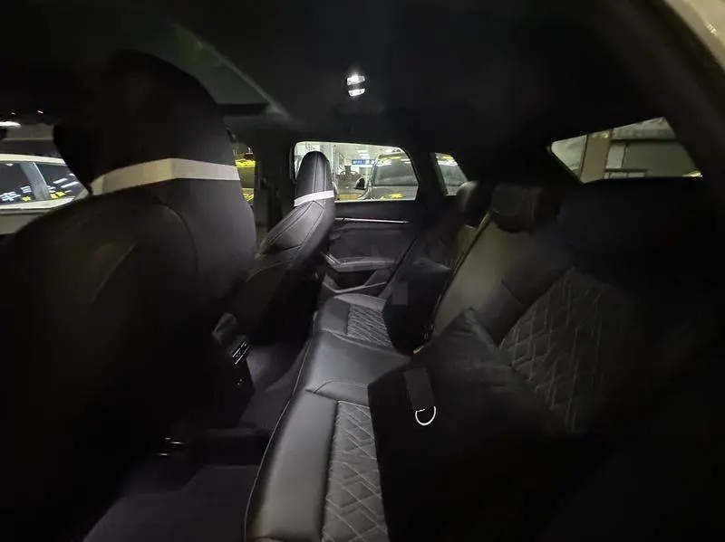 Audi A3 2025 Sportback 35TFSI Flying Spur Premium Edition — 9