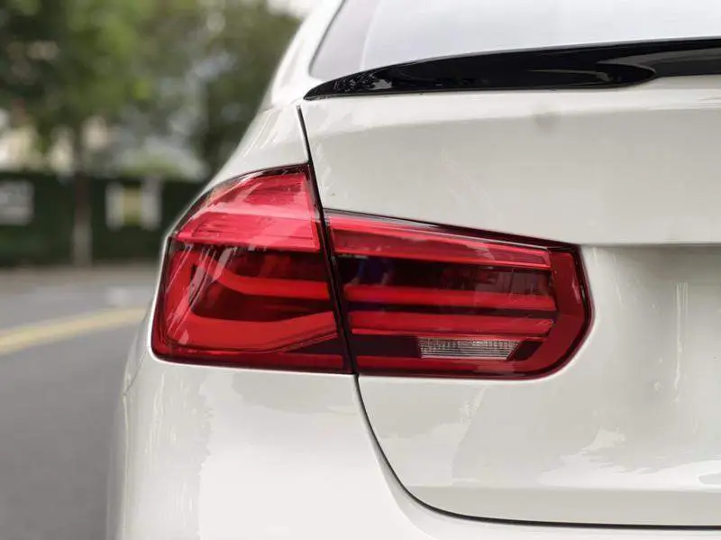 BMW 3 Series 2018 320i M Sport Package — 9