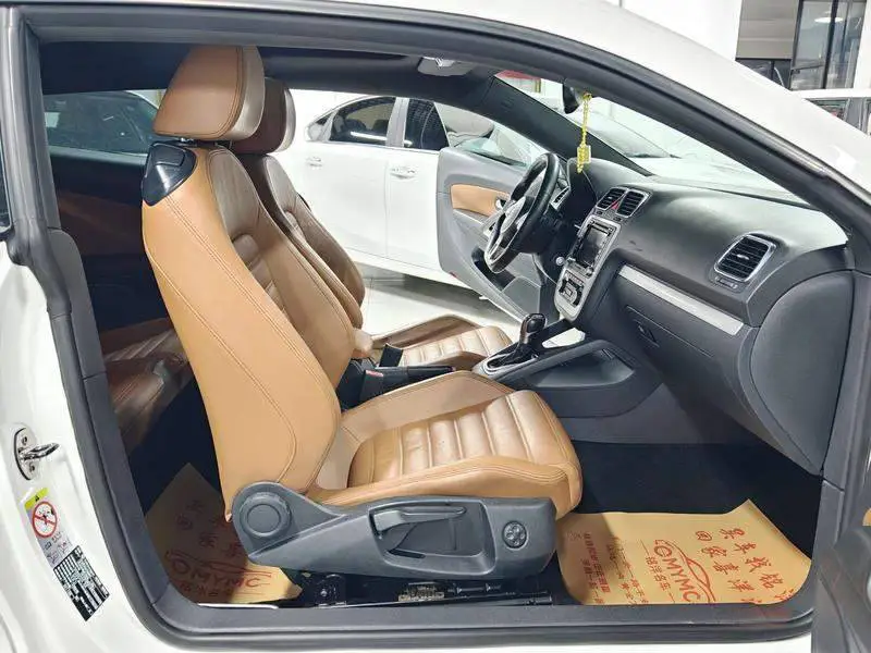 Scirocco 2011 2.0TSI Luxury Edition — 16