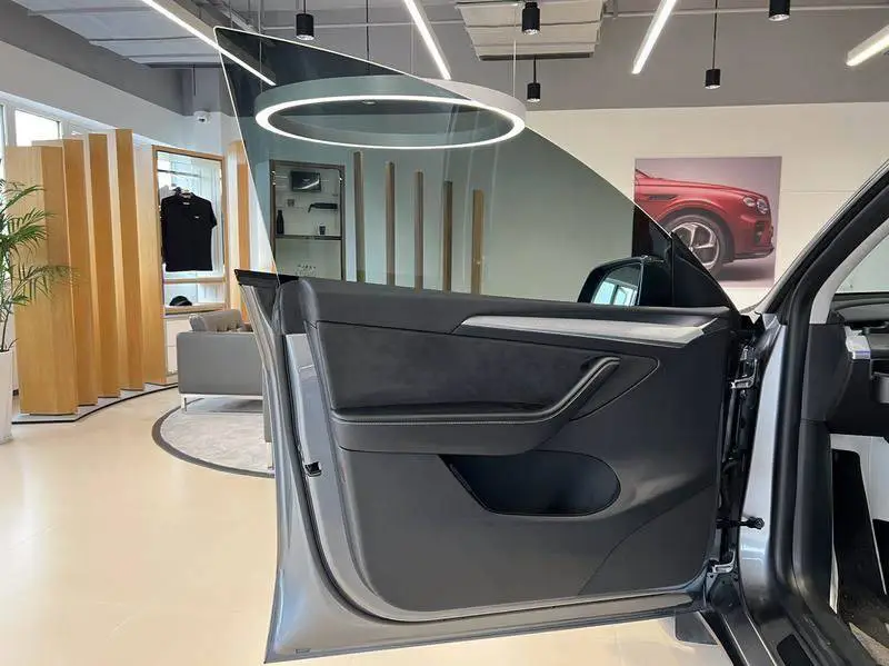 Model Y 2024 long-range all-wheel drive version — 15