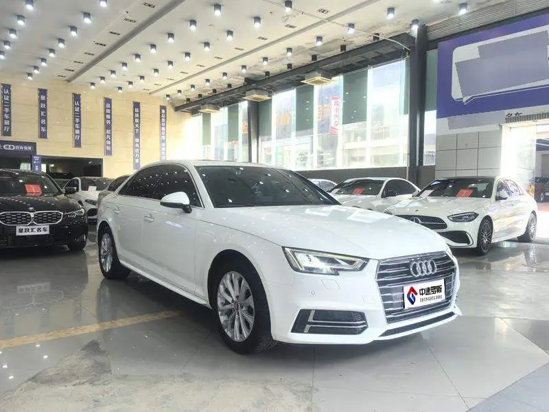 Audi A4L 2019 40 TFSI Progressive National VI — 3