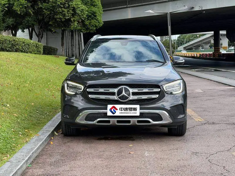 Mercedes-Benz GLC 2020 GLC 260 L 4MATIC Dynamic — 2