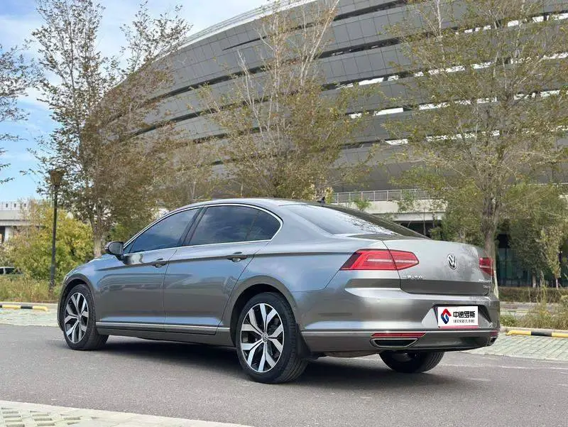 Magotan 2018 330TSI DSG Premium Edition — 4
