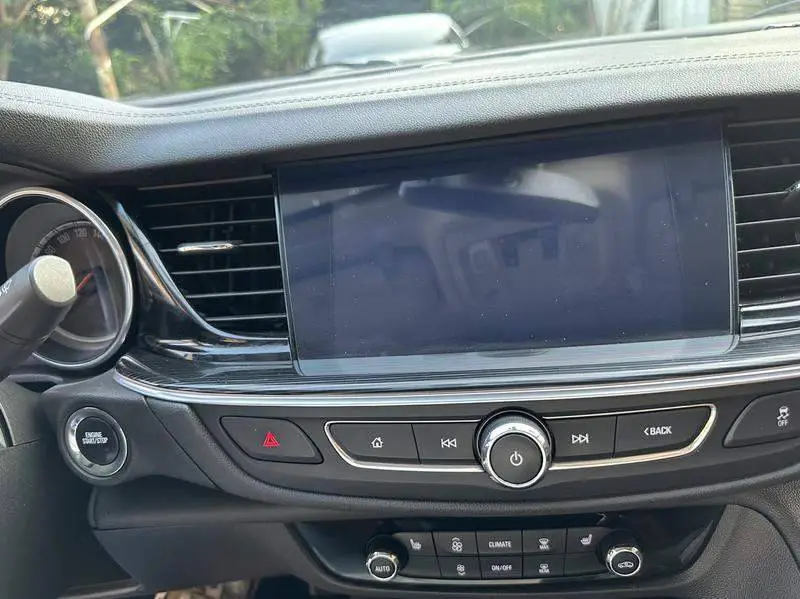 Regal 2017 20T Luxury — 10