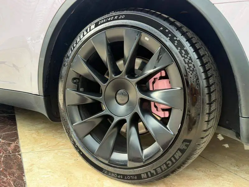 Model Y 2021 Long Range All-Wheel Drive — 8