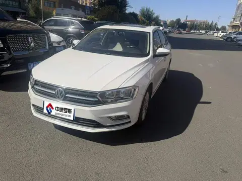 Bora 2016 1.6L Automatic Comfort
