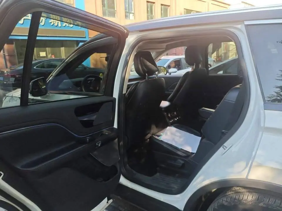 Aviator 2021 3.0T V6 4WD Premium Edition — 6