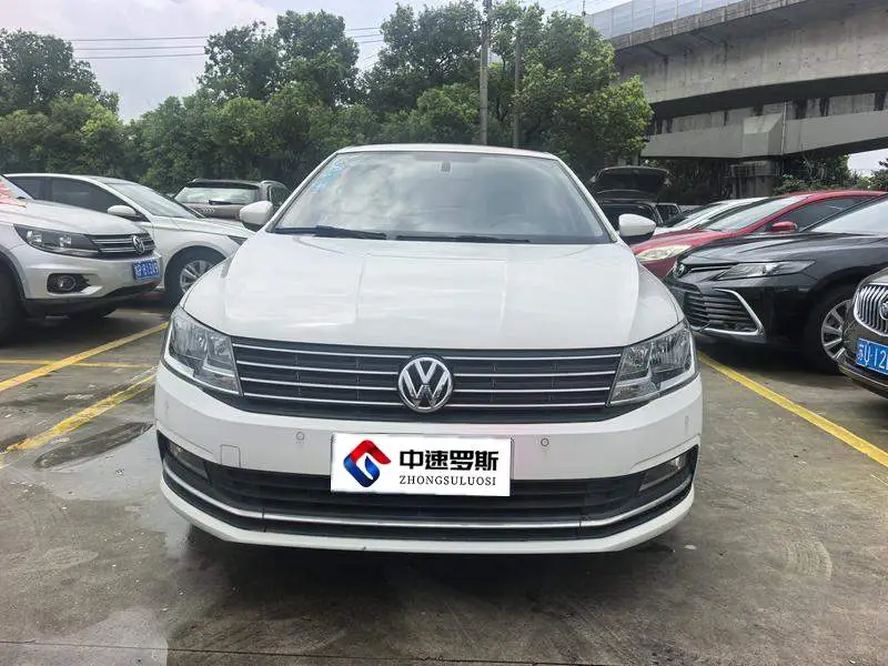 Lavida 2015 1.6L Automatic Comfort Edition — 2