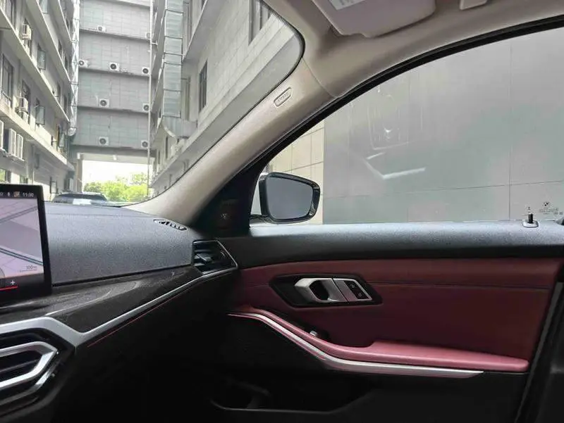 BMW 3 Series 2023 325Li M Sport Package — 12