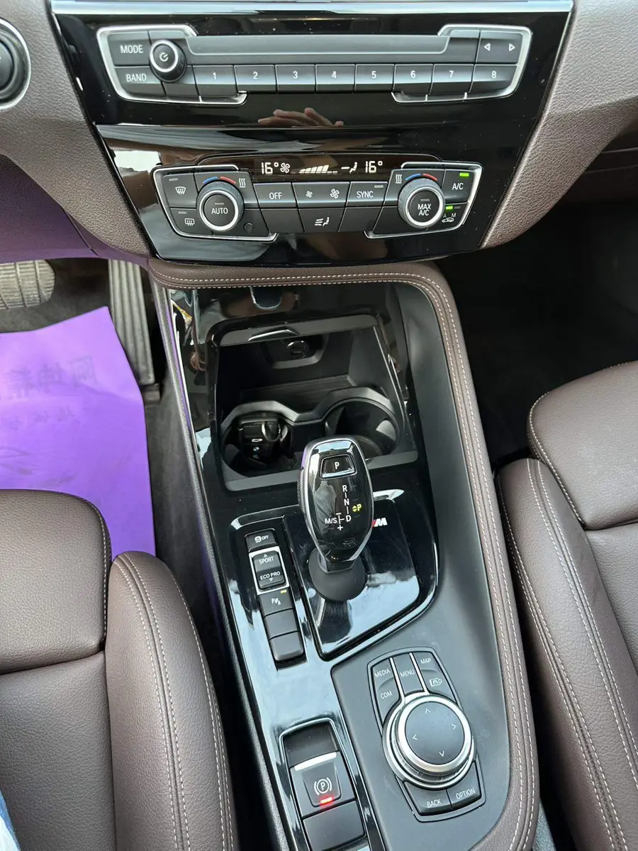 BMW X1 2022 sDrive20Li Premium Edition — 13