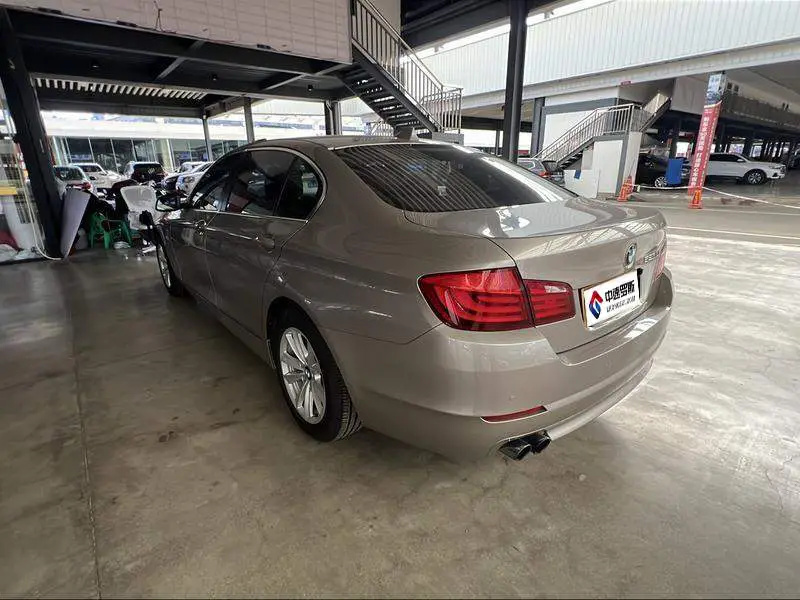 BMW 5 Series 2013 525Li Leading Edition — 3