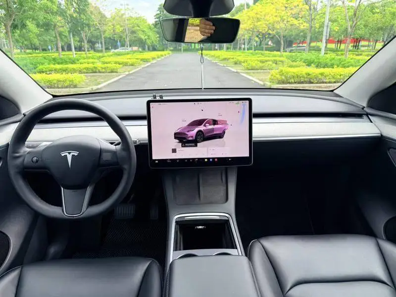 Model Y 2024 rear-wheel drive version — 7