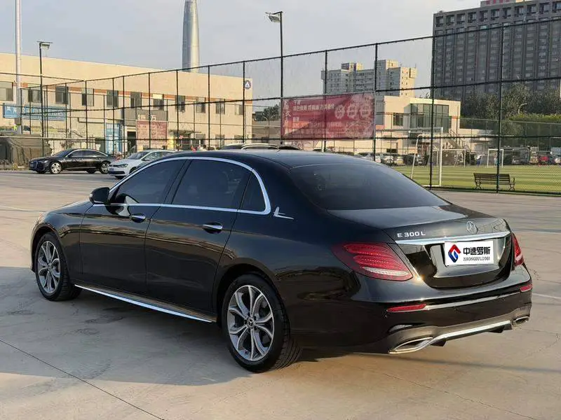 Mercedes-Benz E-Class 2020 E 300 L Fashion Edition — 4