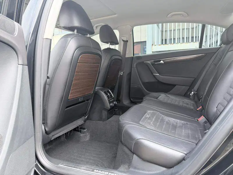 Magotan 2015 facelift 2.0TSI luxury model — 10