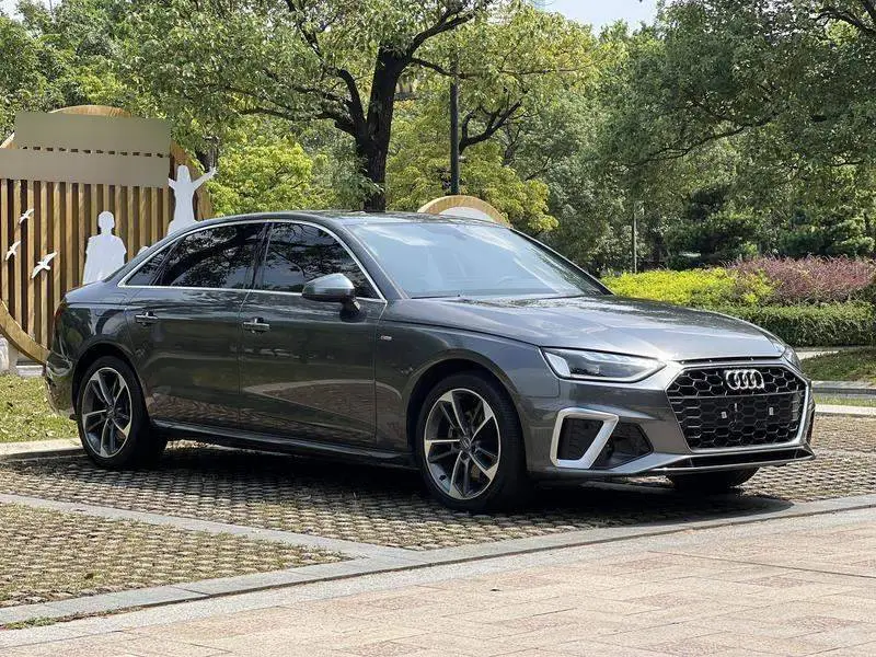 Audi A4L 2020 40 TFSI Stylish and Dynamic — 3
