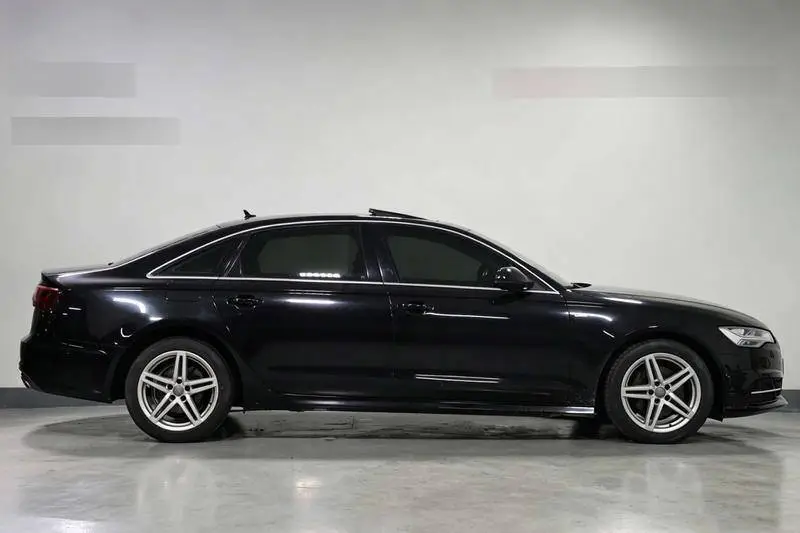 Audi A6L 2018 30th Anniversary Model 35 TFSI Fashion Model — 5
