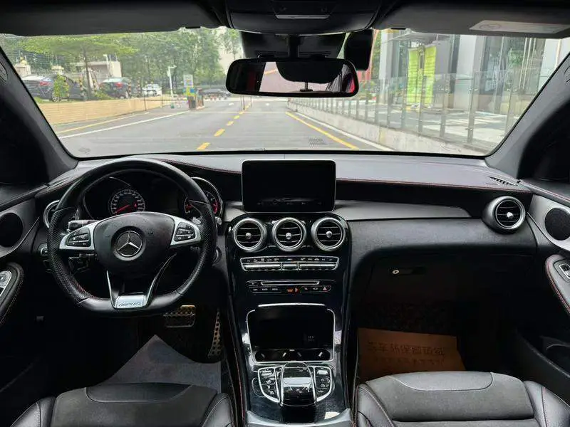 Mercedes-Benz GLC Coupe AMG 2017 AMG GLC 43 4MATIC Coupe SUV — 7