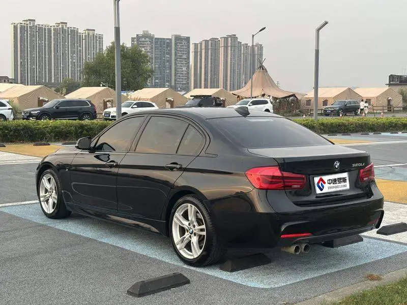 BMW 3 Series 2018 320Li Leading M Sport Package — 4