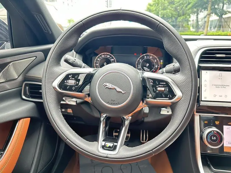 Jaguar XEL 2025 R-DYNAMIC 90th Anniversary Edition 2.0T 250PS — 14