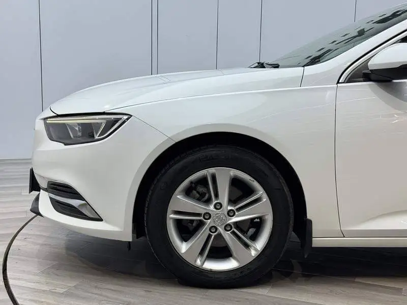 Regal 2017 20T Elite — 10